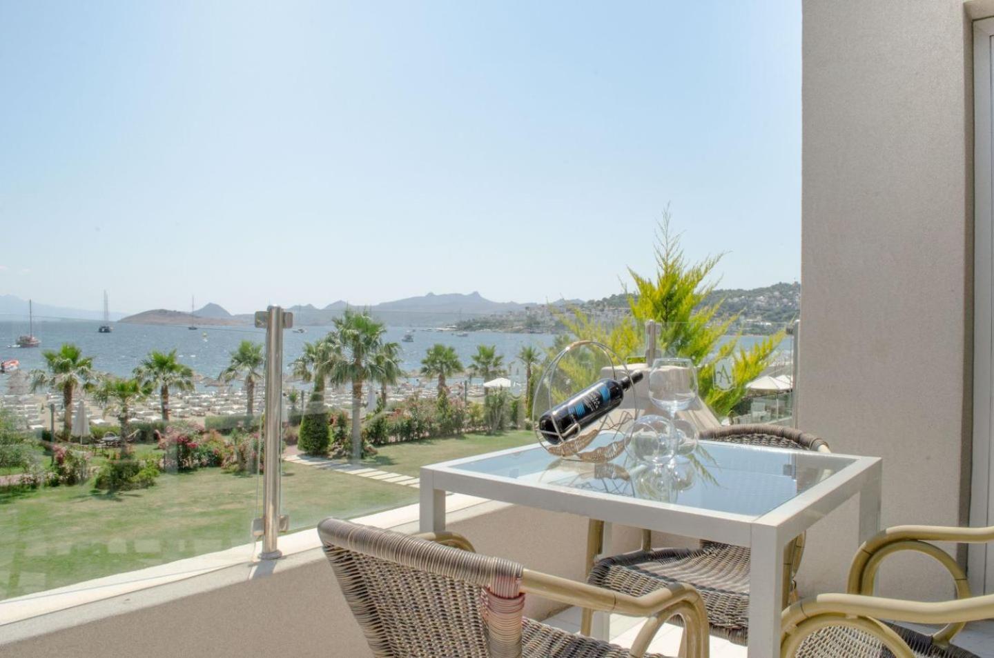 Ambrosia Hotel Beach & Spa Bitez Bagian luar foto